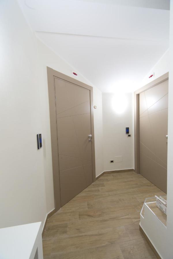 Slow Chic Apartment Beb Policlinico Messina Eksteriør billede