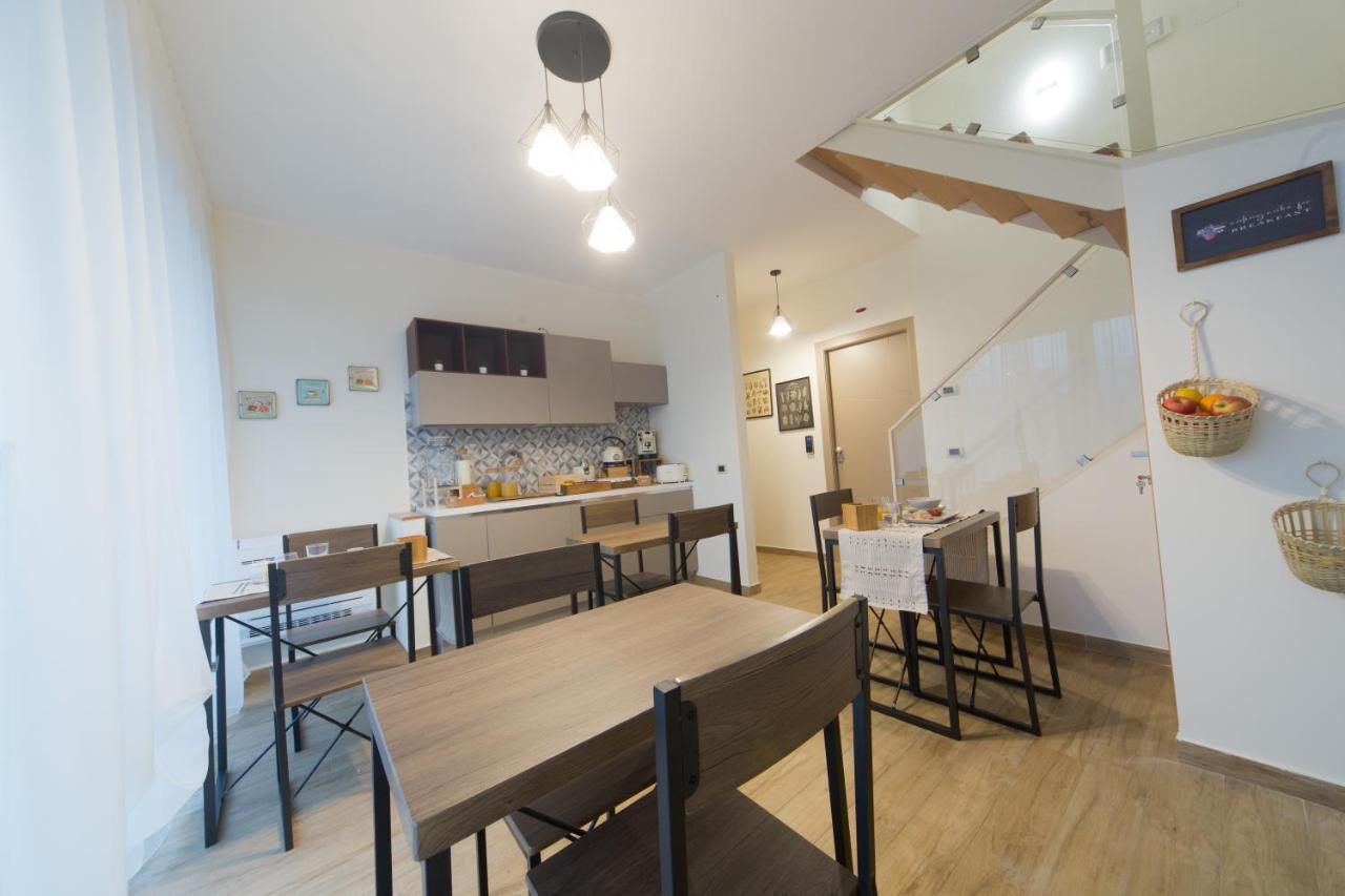 Slow Chic Apartment Beb Policlinico Messina Eksteriør billede